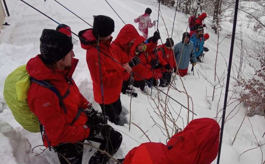 Nastavlja se potraga za mladićem na Ponijerima: Novi snijeg pravi probleme 
